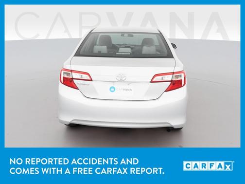 Photo 5 of 39 of 2014 Toyota Camry L