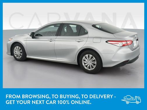 Photo 5 of 41 of 2018 Toyota Camry L