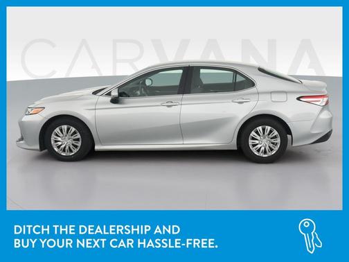 Photo 4 of 41 of 2018 Toyota Camry L