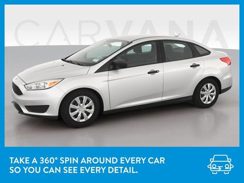 Photo 3 of 30 of 2016 Ford Focus S