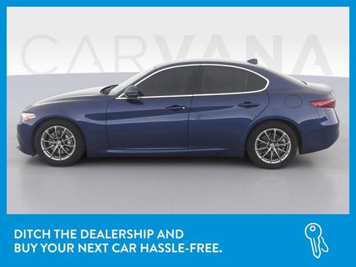 Photo 4 of 43 of 2018 Alfa Romeo Giulia Base