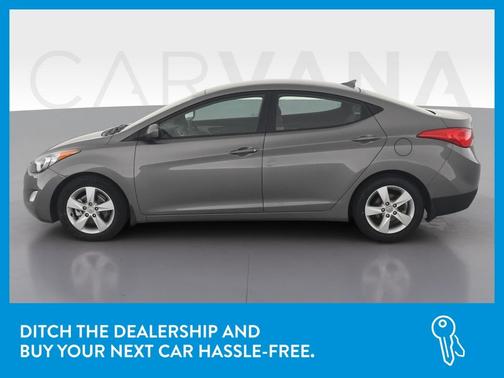 Photo 4 of 40 of 2013 Hyundai Elantra GLS