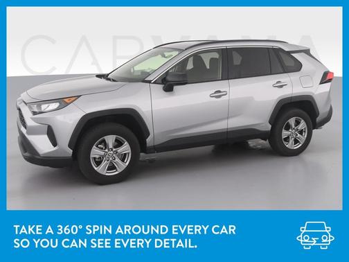 Photo 3 of 41 of 2022 Toyota RAV4 Hybrid LE