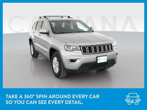 Photo 3 of 35 of 2019 Jeep Grand Cherokee Laredo