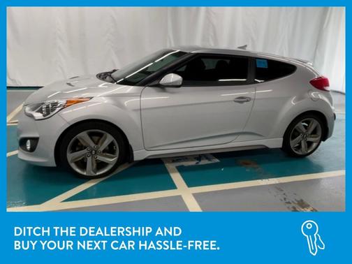 Photo 4 of 35 of 2013 Hyundai Veloster Turbo