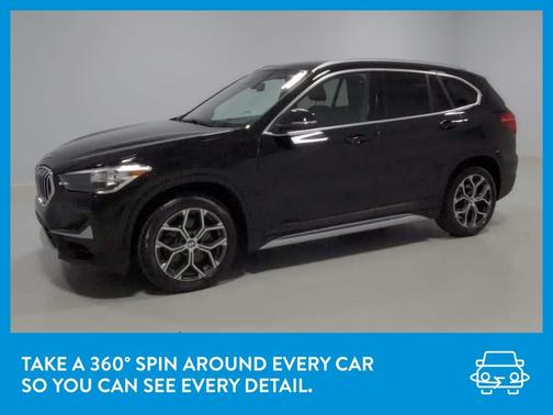 Photo 3 of 34 of 2020 BMW X1 sDrive28i