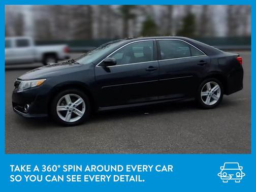 Photo 3 of 73 of 2013 Toyota Camry SE