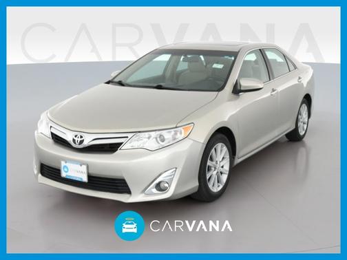 Photo 1 of 35 of 2014 Toyota Camry XLE