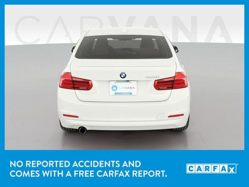 Photo 5 of 38 of 2018 BMW 320 i