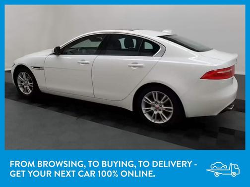 Photo 5 of 34 of 2017 Jaguar XE 20d Premium