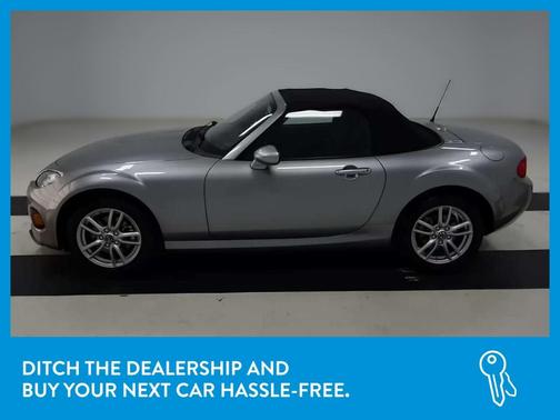 Photo 4 of 26 of 2015 Mazda MX-5 Miata Sport