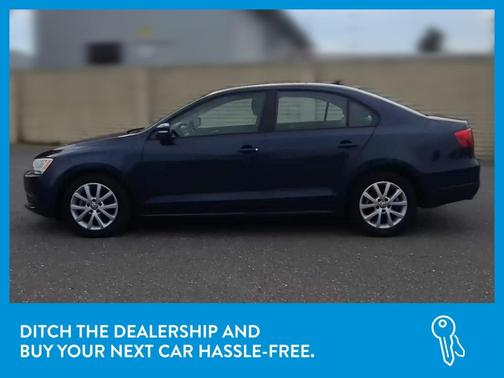 Photo 4 of 33 of 2012 Volkswagen Jetta SE