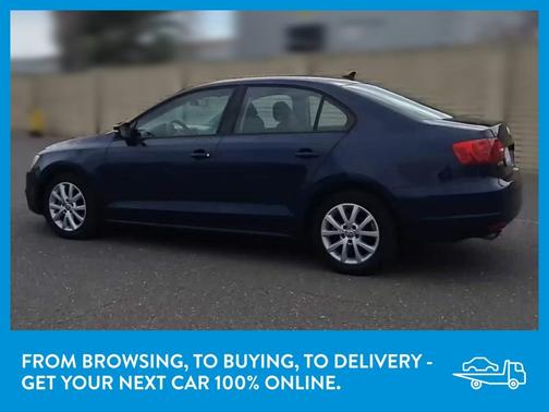 Photo 5 of 33 of 2012 Volkswagen Jetta SE
