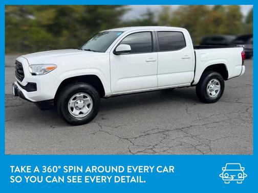 Photo 3 of 35 of 2019 Toyota Tacoma SR