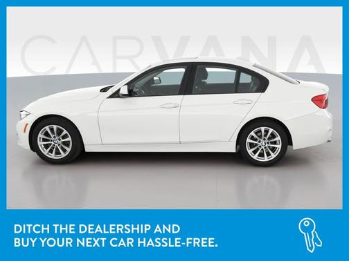 Photo 4 of 37 of 2017 BMW 320 i xDrive