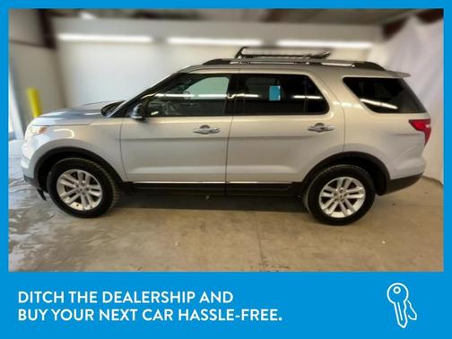 Photo 4 of 34 of 2014 Ford Explorer XLT