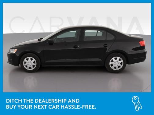 Photo 4 of 35 of 2013 Volkswagen Jetta S