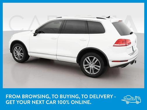 Photo 5 of 40 of 2015 Volkswagen Touareg V6 Lux