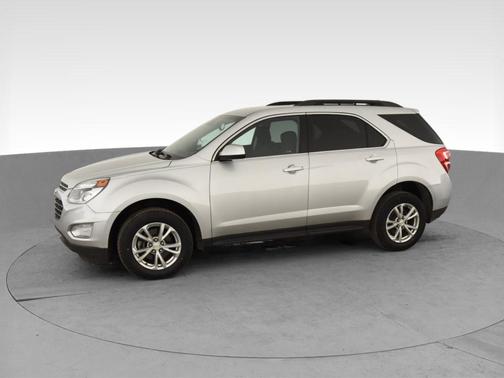 Photo 4 of 47 of 2017 Chevrolet Traverse 1LT
