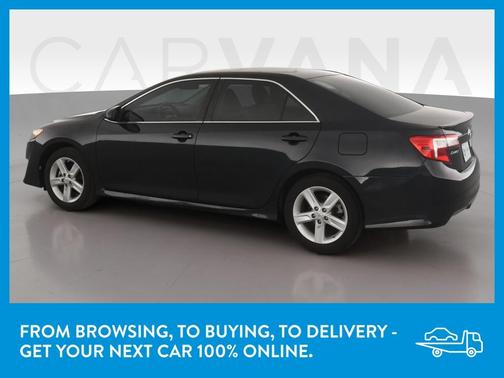 Photo 5 of 42 of 2012 Toyota Camry SE