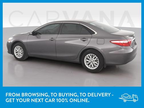 Photo 5 of 42 of 2016 Toyota Camry LE