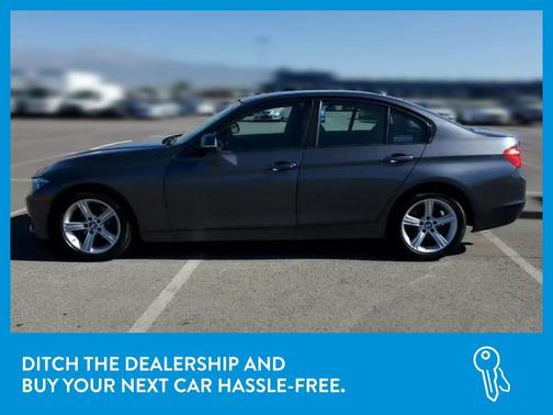 Photo 4 of 32 of 2014 BMW 320 i