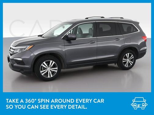 Photo 3 of 44 of 2017 Honda Pilot EX-L