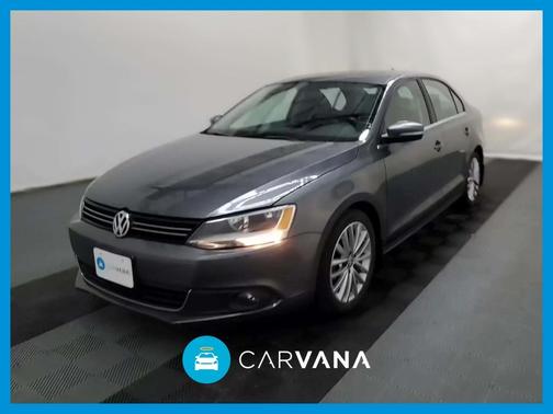 Photo 1 of 32 of 2011 Volkswagen Jetta SEL