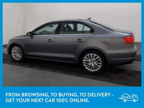 Photo 5 of 32 of 2011 Volkswagen Jetta SEL