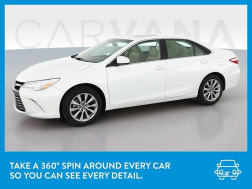 Photo 3 of 41 of 2017 Toyota Camry XLE