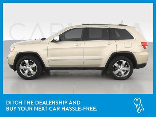 Photo 4 of 41 of 2012 Jeep Grand Cherokee Overland