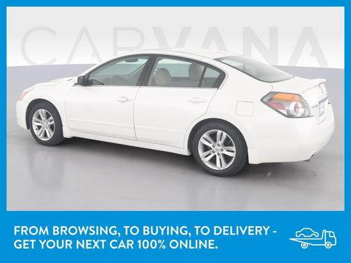 Photo 5 of 35 of 2011 Nissan Altima 3.5 SR