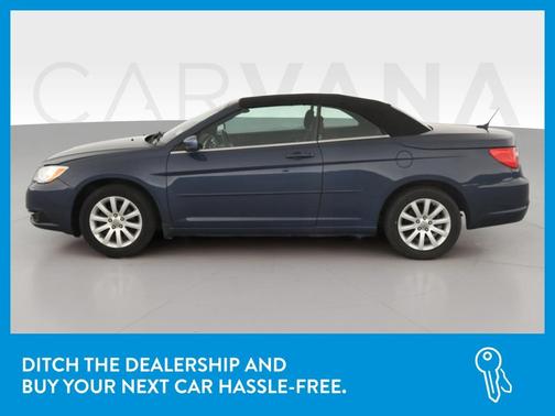 Photo 4 of 35 of 2011 Chrysler 200 Touring