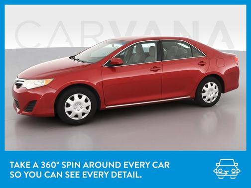 Photo 3 of 32 of 2013 Toyota Camry LE