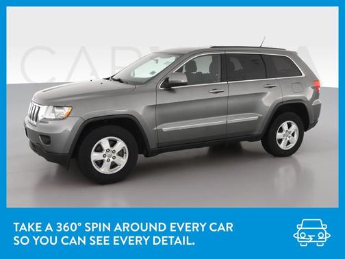 Photo 3 of 38 of 2013 Jeep Grand Cherokee Laredo