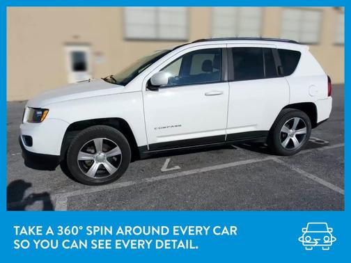 Photo 3 of 32 of 2017 Jeep Compass High Altitude