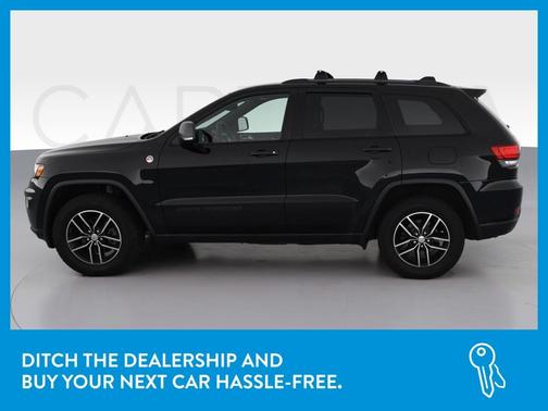 Photo 4 of 50 of 2017 Jeep Grand Cherokee Trailhawk