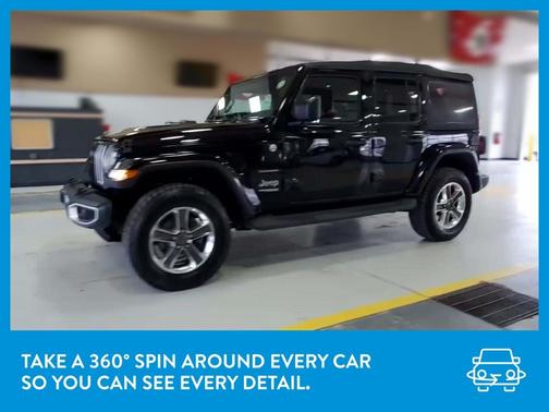 Photo 3 of 32 of 2018 Jeep Wrangler Unlimited Sahara