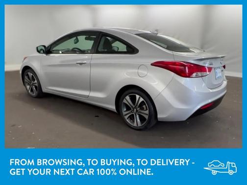 Photo 5 of 33 of 2013 Hyundai Elantra SE