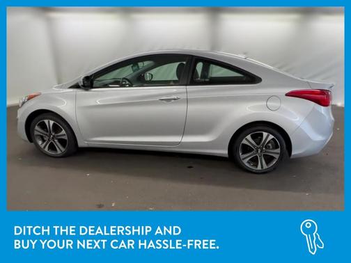 Photo 4 of 33 of 2013 Hyundai Elantra SE