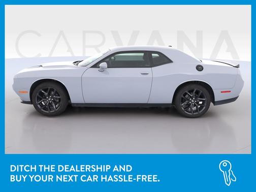 Photo 4 of 39 of 2021 Dodge Challenger SXT