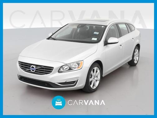 Photo 1 of 43 of 2017 Volvo V60 T5 Premier