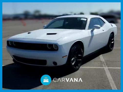 Photo 1 of 31 of 2019 Dodge Challenger SXT