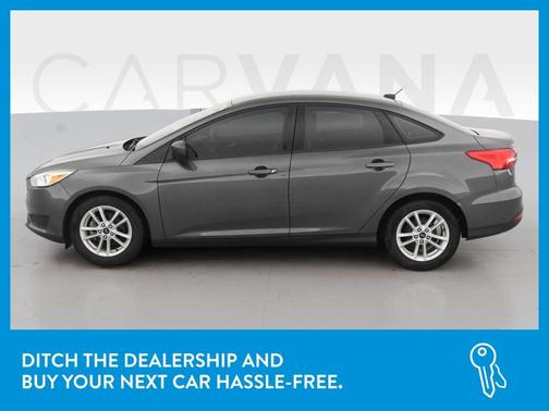 Photo 4 of 34 of 2018 Ford Focus SE
