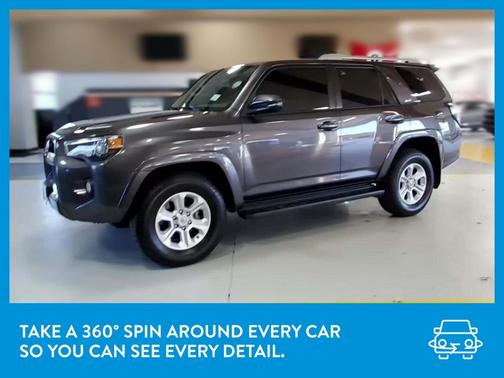 Photo 3 of 33 of 2017 Toyota 4Runner SR5 Premium