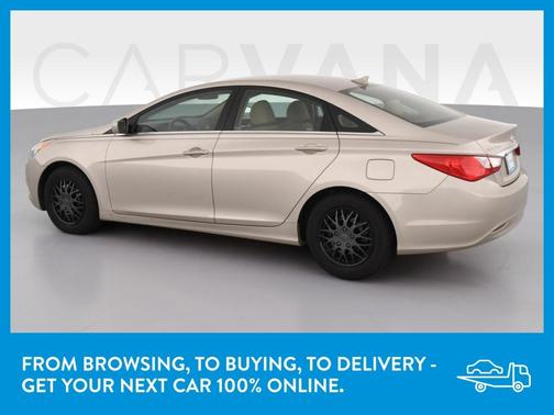 Photo 5 of 40 of 2011 Hyundai Sonata GLS