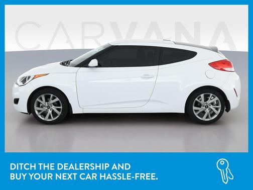 Photo 4 of 39 of 2016 Hyundai Veloster Base