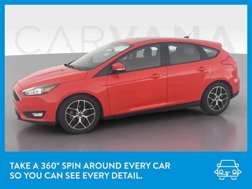 Photo 3 of 40 of 2017 Ford Focus SEL
