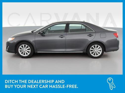 Photo 4 of 36 of 2012 Toyota Camry XLE