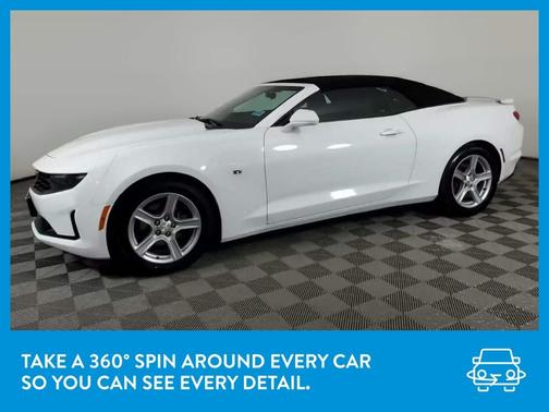 Photo 3 of 43 of 2019 Chevrolet Camaro 1LT